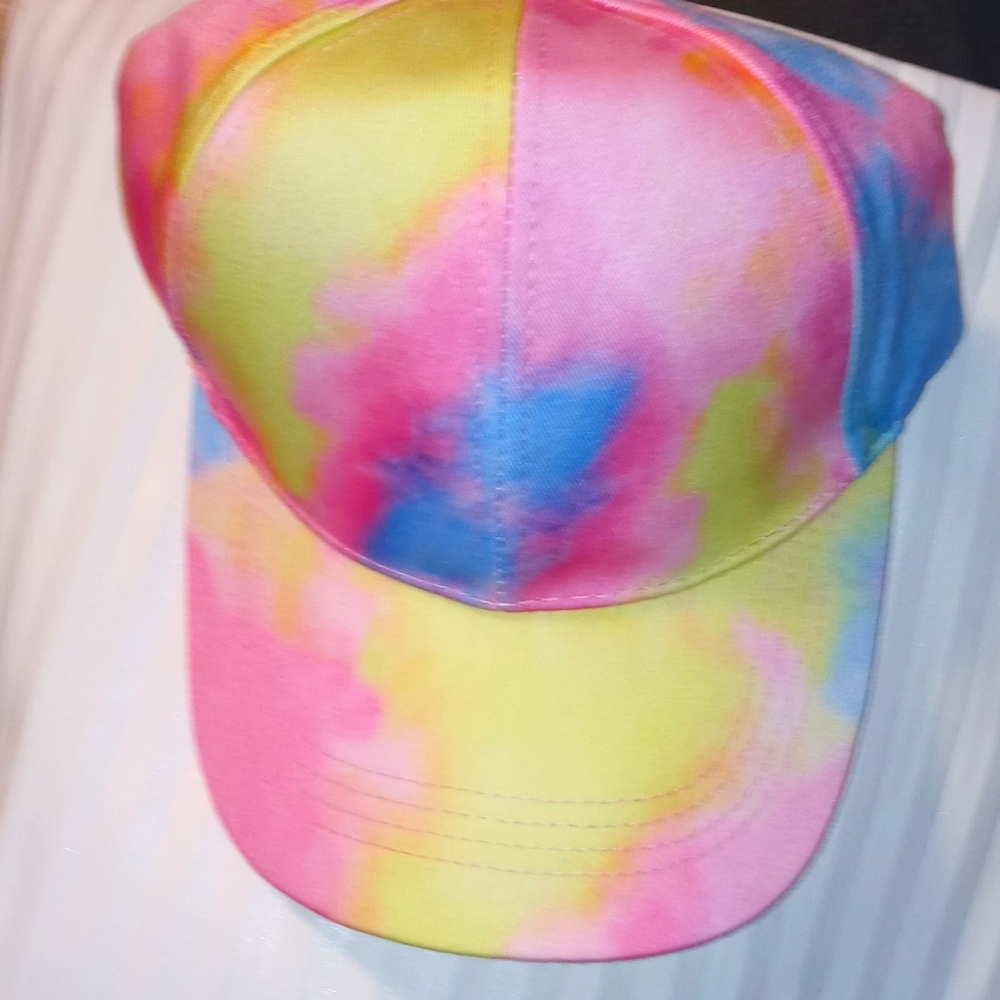 MULTI STYLE BUCKET & FITTED HATS